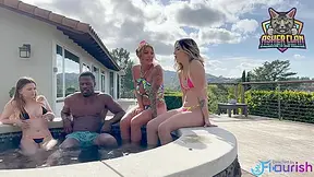 Asherclan Hot Tub Stream: Lolly, Chanel, Jamie And Mazy