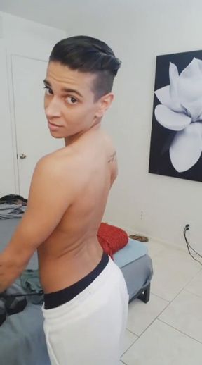 Bicep Curl with Weight and a Sexy Flex Show