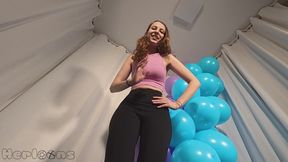 Saskia And Her Tiny Snack