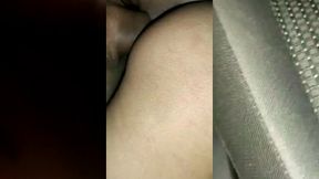 sexo dentro do carro no meio da rua