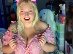 Big boobs milf masturbates with her dildo