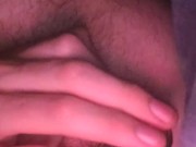 Je joue avec mon plug anal chaque soir