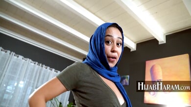 Dania Vega plays forbidden stepsister in heated Arab home encounter