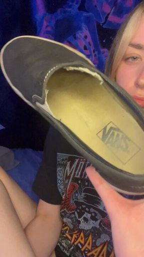 Self worship vid with shoe