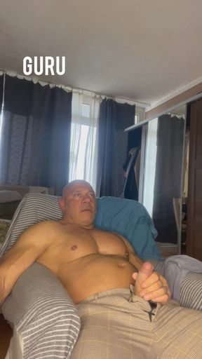 Mr Guru Wank Solo at Home. Bodybuilder Handjob