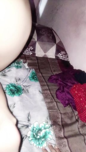 Husband tore his wife's pussy by fucking her with his thick penis