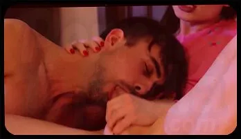 Sensational Shemale Takes Charge: Intense Anal and Oral Action!