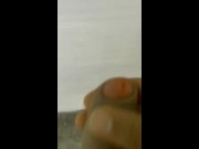Дрочу свой член пока жена на работе