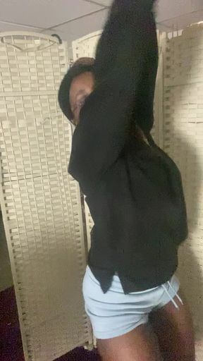 Sexy Teen Ebony Thot With Glasses