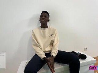 German hunter gets a 18yo boy from the park