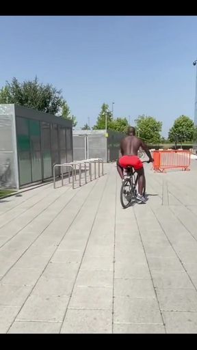 2501739694.mp4