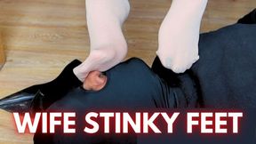 WIFE HIGH HEELS FOOT SMELLING AND FOOTJOB CUM SCENE
