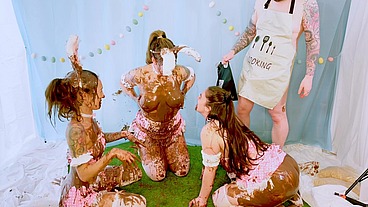 WAM Easter chocolate & Cornflakes