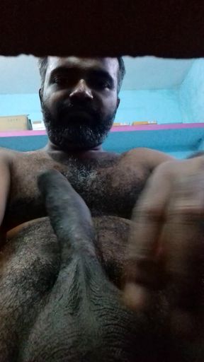 Indian BBC guy solo jerking short video 99