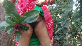 Bhabhi Sucks in the Jungle