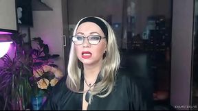 Just pretty mature woman ))