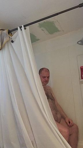 Who Wants to Take a Live Shower with Me