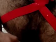 Flaco peludo se masturba muy rápido el ano