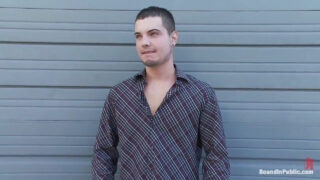 Sebastian Keys într-un gangbang BDSM tânăr intens – fute fără șa, sex oral, dopuri anale și chinuri la linge