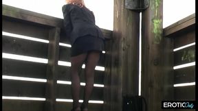 She fingers herself in public