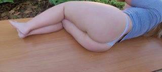 Blonde with a big ass gets a sexy massage and gets her pussy wet!