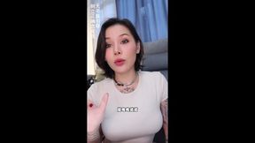 喷泉乔老师她越对你生气就越喜欢你vxpqzy555555了解更多