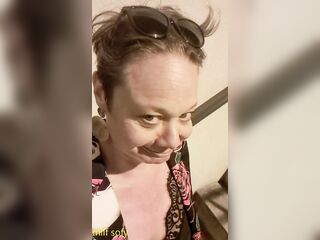 I come back from a party and come across a fan who likes milfs I suck him outside and this guy screws my butt and cums my face