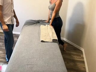 Married Woman Tempted by Hawt Massage Therapist