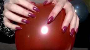 My claws don't want balloons near me