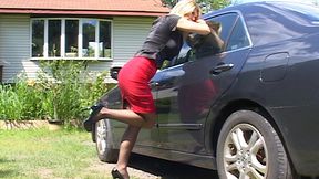 Arrested With a Full Bladder Remastered (MP4) - Carissa Montgomery
