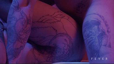 College roommates can'_t resist and get up horny in the middle of the night to have sex