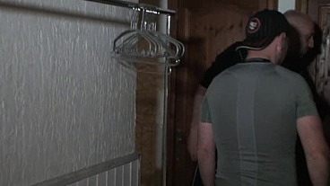 Daddy XXL fucked bareback by Straigth arab and creampied