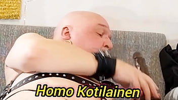 Homo Kotilainen enjoy his dildos