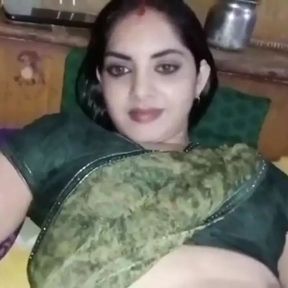 Indian Hot Bhabhi Sex Video in Hindi Voice, Indian Hot Girl Was Alone Her Bedroom and Enjoyed Sex Moment with Her Stepbrother