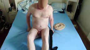 heisses nylon encasement in schwarzer feinstrumpfhose