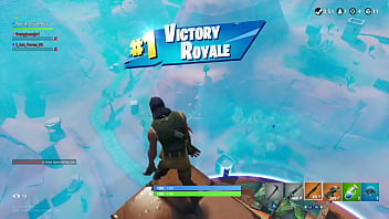 Epic victory royale while my step mom enjoy sex with my neighbor