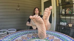 Showing off my dirty feet - 4k UHD Version