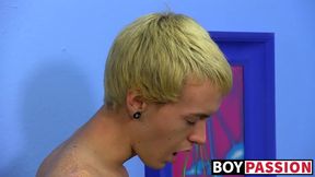Horny brunette gets blown by blond twink then fucked