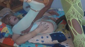sensual morena trans muy bien dotada me follo muy apasionadamente, me besaba con pasion mientras me penetraba, me volvio loco de placer. interracial, sexo gay