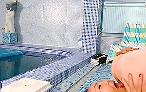 Piss lesbian