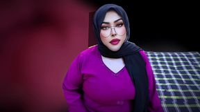 punjabi beautiful chubby aunty cheat with uncel & pee in his toilet after complet her masturbation