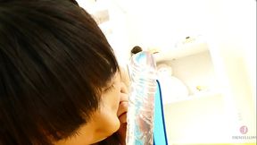 たどたどしい舌使いでぺろぺろ舐めるほのちゃん