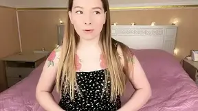 Girl gets her snatch in the doggystyle pose, exposing all her holes