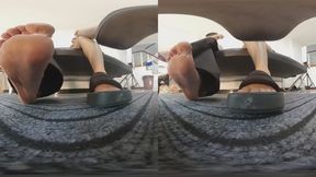 3DVR180MARTINA LELE s black thick soled sandals outshine dwarfs