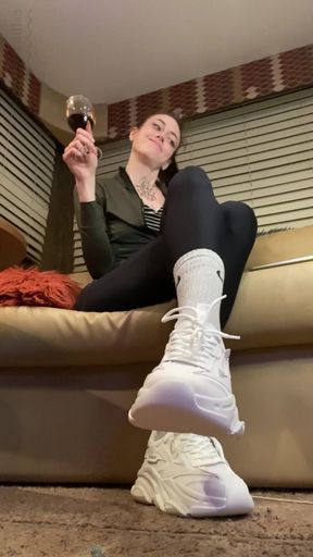 Shrinking My Foot-freak Boyfriend