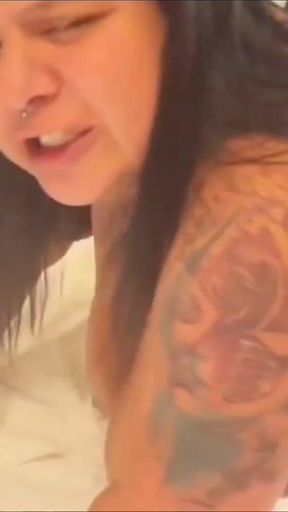 Naughty BBW at a Motel with a Tattooed Corinthians Fan