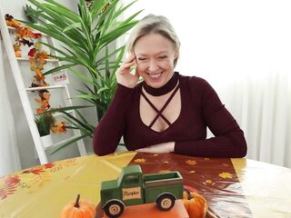 Step Sis Craves Thanksgiving Penis - Breezy Bri