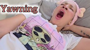 Yawning during the day in bed