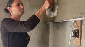 Anna Sparkle working whit cement and dangling