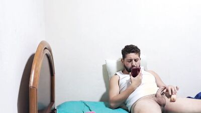 Marcos Ninfo15 gets caught Screaming & takes a creampie in broad light